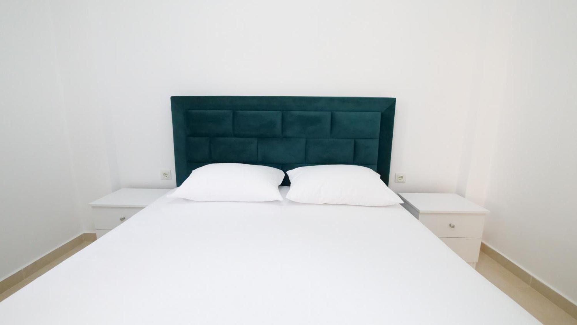 Blue Mare Apartments Sarande Ngoại thất bức ảnh