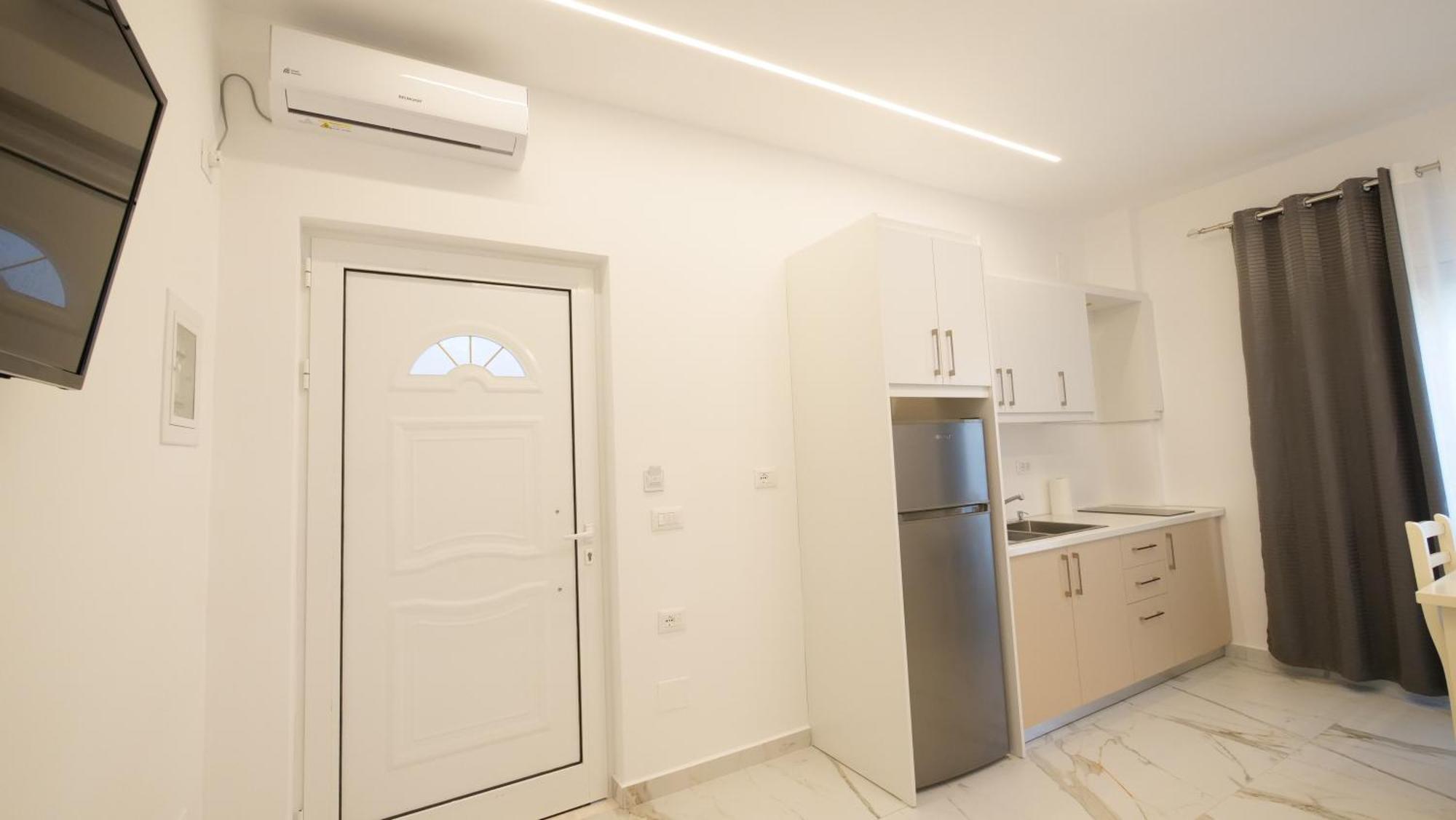 Blue Mare Apartments Sarande Ngoại thất bức ảnh