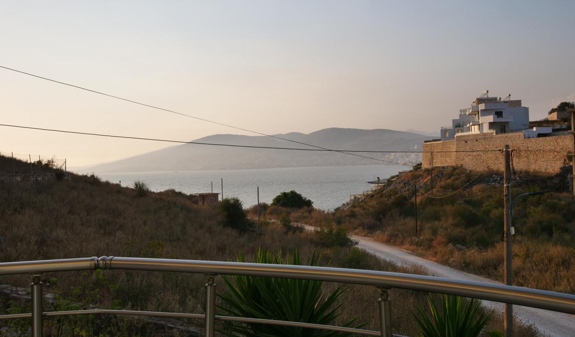 Blue Mare Apartments Sarande Ngoại thất bức ảnh
