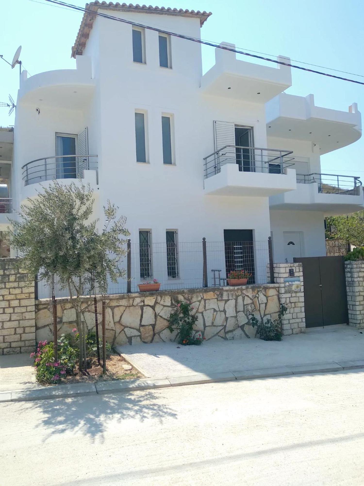 Blue Mare Apartments Sarande Ngoại thất bức ảnh