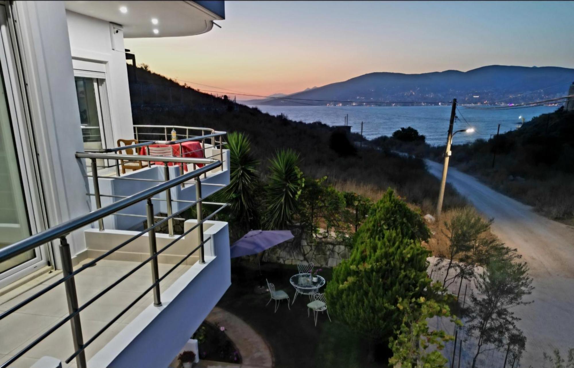 Blue Mare Apartments Sarande Ngoại thất bức ảnh