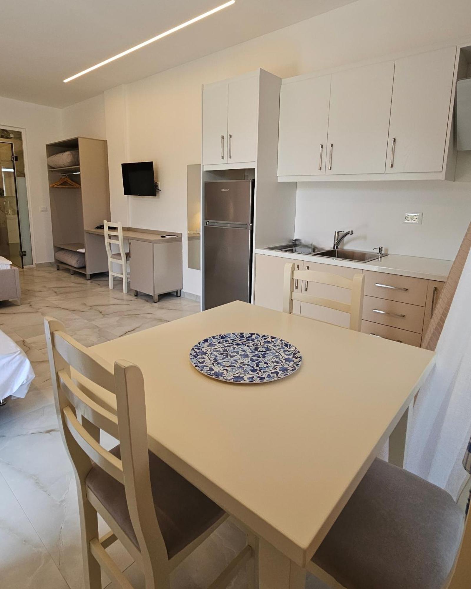 Blue Mare Apartments Sarande Ngoại thất bức ảnh